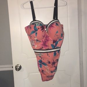 One piece Floral swimsuit
